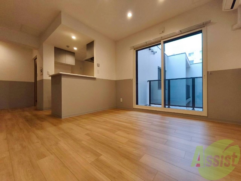 居室・リビング　広々としたリビングですね。使い勝手がよさそうですね！