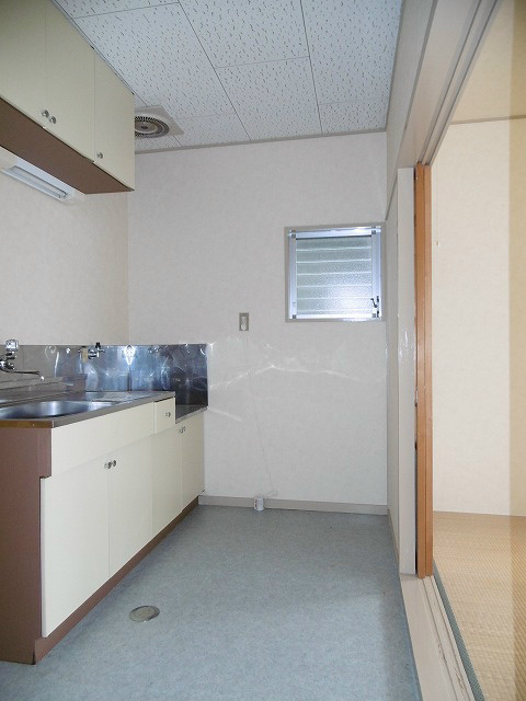 キッチン　※写真は別号室です(参考)