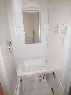 洗面設備　独立洗面台