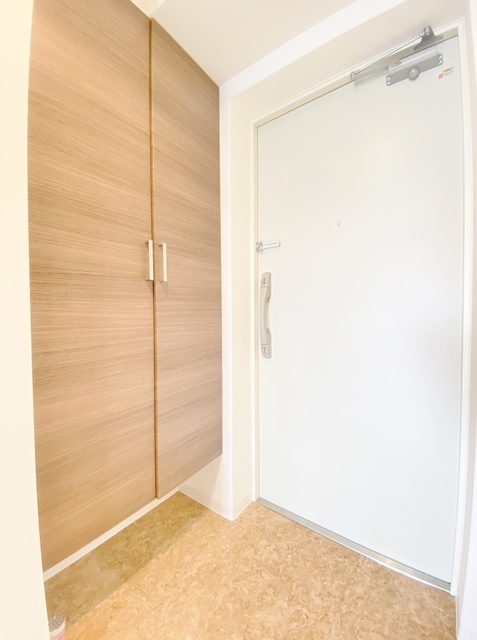 玄関　シューズボックス