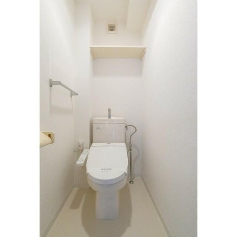 ブルーライン 新羽駅 徒歩9分 5階建 築25年のトイレ写真