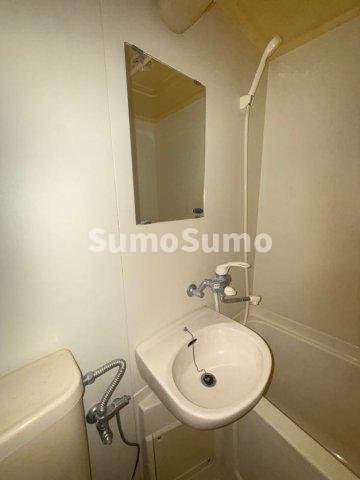 洗面設備　コンパクトで使いやすい洗面所