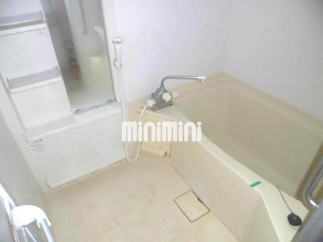 バス・シャワールーム　一日の疲れを癒してください。