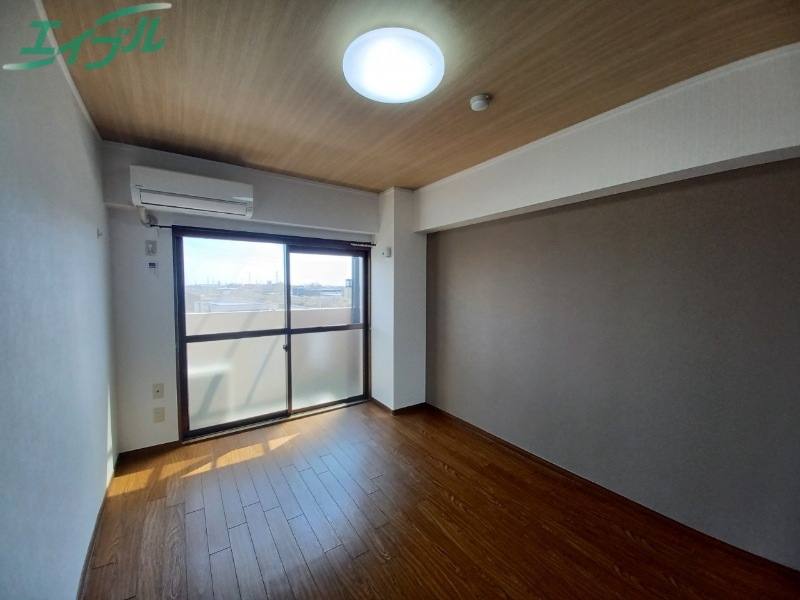 居室・リビング　別部屋４Ｎ、同タイプの写真です