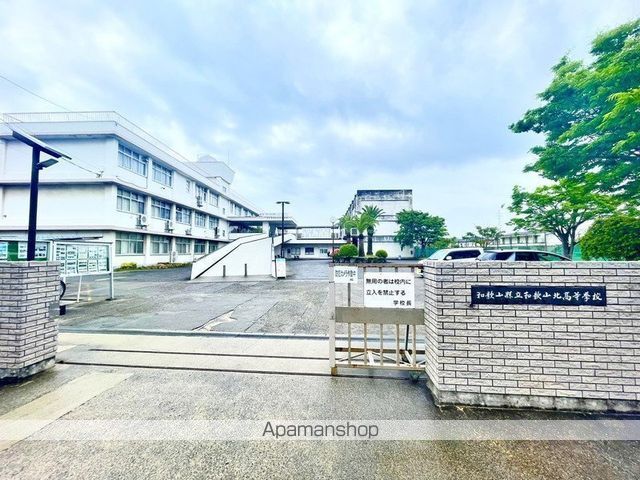 高校・高専　和歌山県立和歌山北高等学校（高校・高専）まで2406m