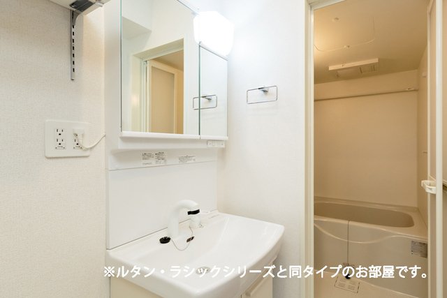 洗面設備　忙しい朝には欠かせない洗面所です