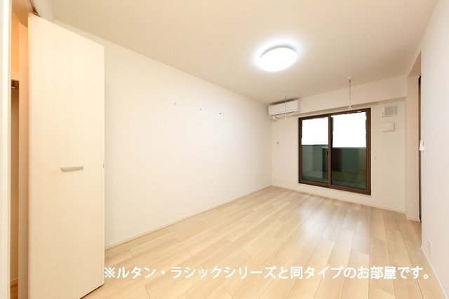 居室・リビング　居間です