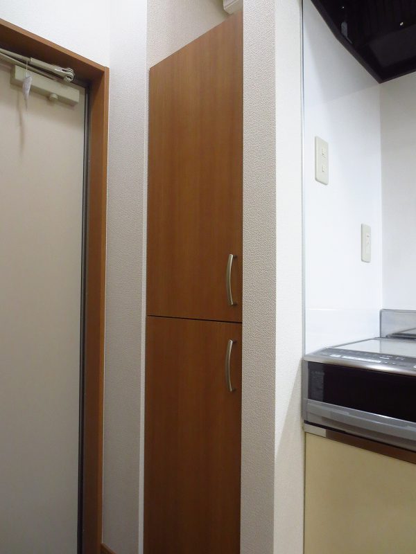 玄関　玄関にシューズボックスあり