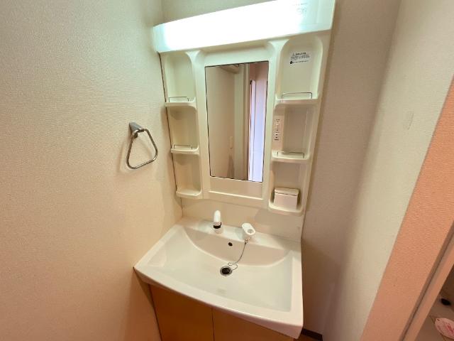 洗面設備　洗髪洗面化粧台