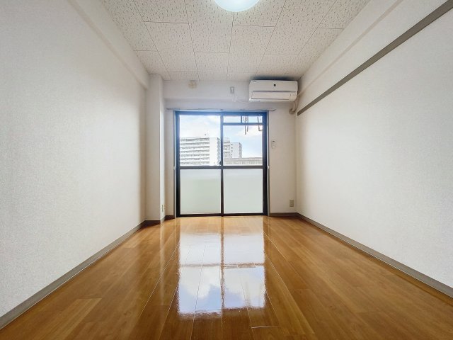 居室・リビング　洋室6帖のお部屋です