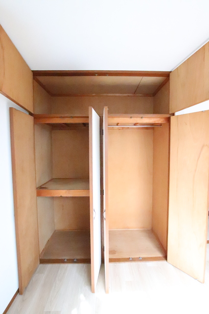 収納　洋室収納