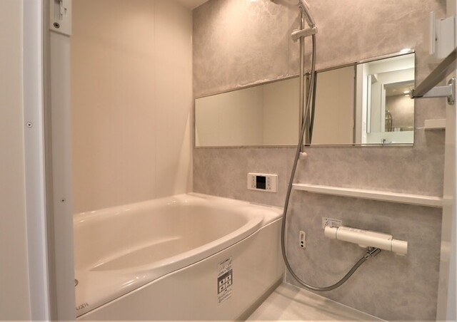 バス・シャワールーム　バスルーム