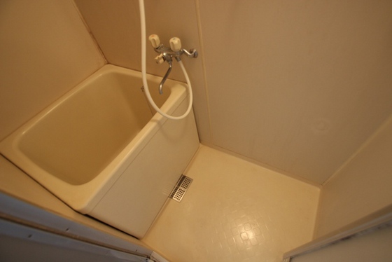 バス・シャワールーム　※別号室の写真です