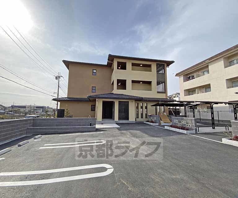 地下鉄烏丸線 松ケ崎駅 徒歩14分 築1年