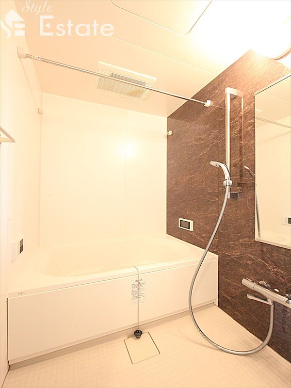 バス・シャワールーム　バスルーム