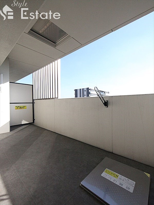 バルコニー　バルコニー