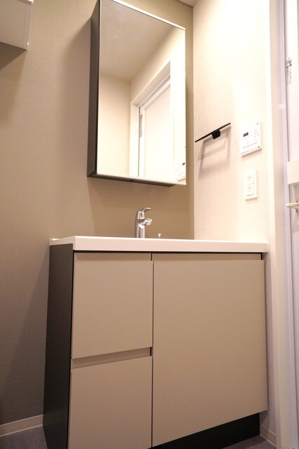 洗面設備　※写真は同タイプ住戸です。