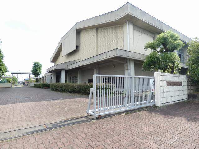 中学校　稲沢市立大里東中学校（中学校）まで962m