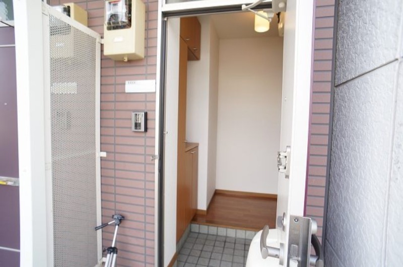 玄関　図面と現状に相違がある場合には現状を優先