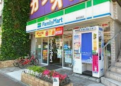 コンビニ　ファミリーマート 豊国通店（コンビニ）まで239m