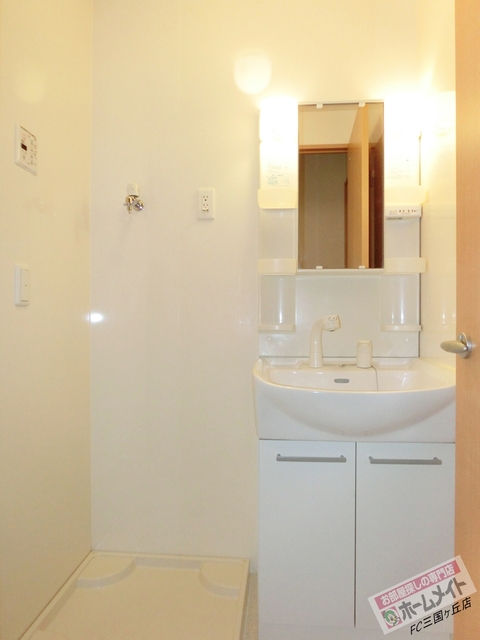 洗面設備　洗髪洗面化粧台