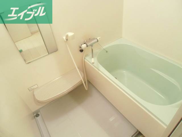 バス・シャワールーム　バス