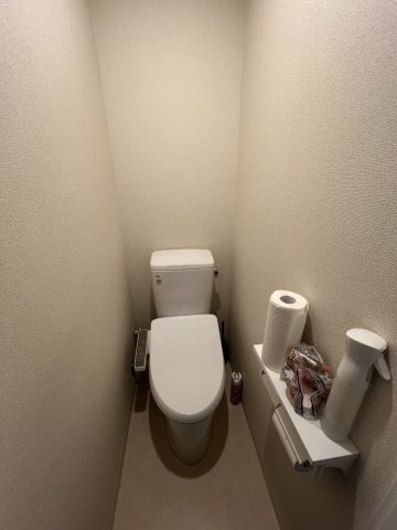 トイレ　コンパクトで使いやすいトイレです