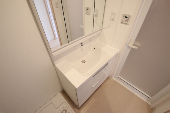 洗面設備　※別部屋の写真です