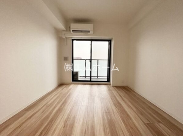 居室・リビング　洋室6.8帖　クローゼット付（収納充実してます）