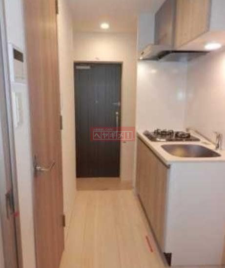 キッチン　玄関