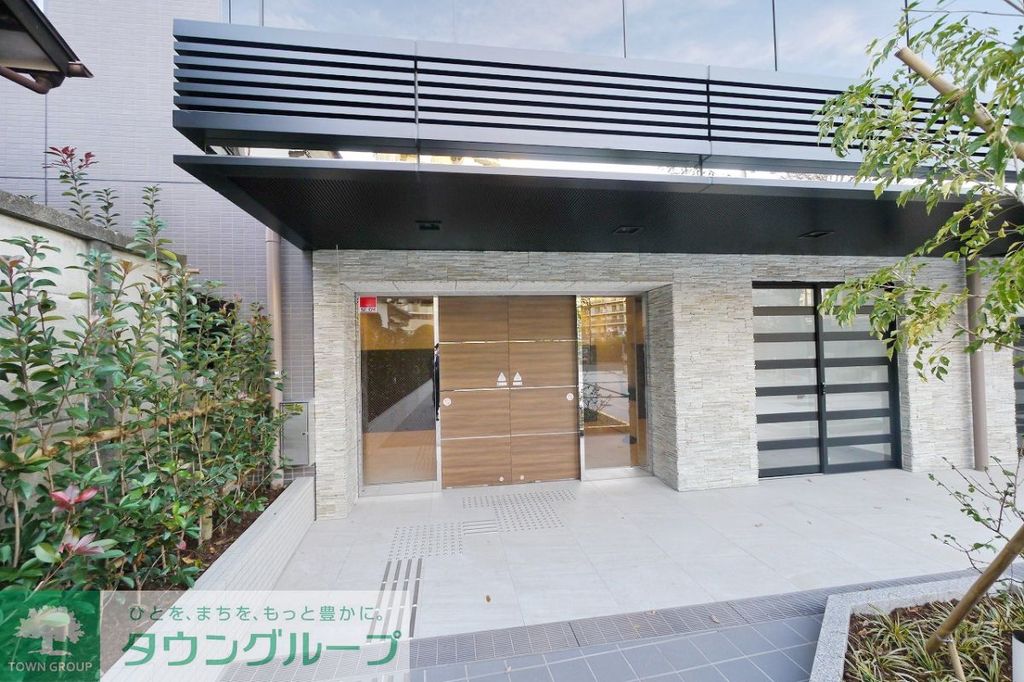 エントランス　エントランス