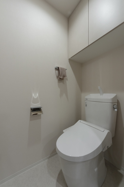 トイレ　※写真は同タイプ住戸です。