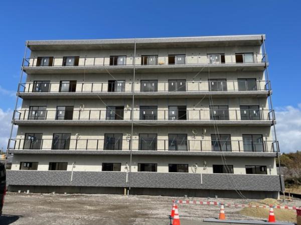 建物外観　建築中