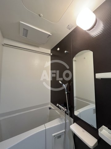 バス・シャワールーム　Luxe三国II　浴室