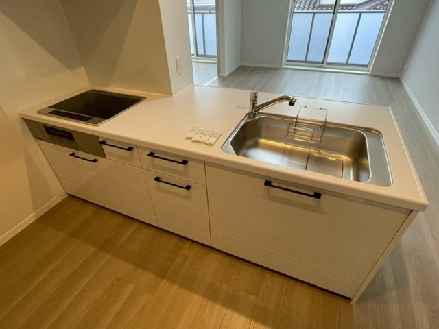 キッチン　同間取り2階の写真です。