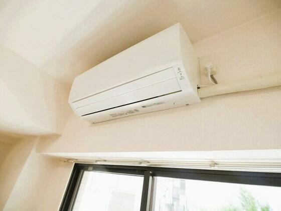 その他設備　エアコン付き　写真は同建物別部屋のものです。