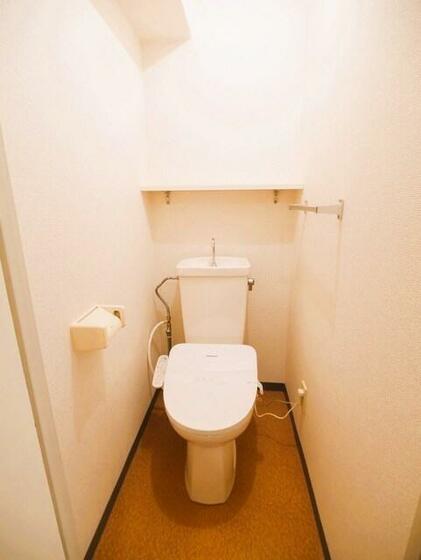 トイレ　温水洗浄便座あり