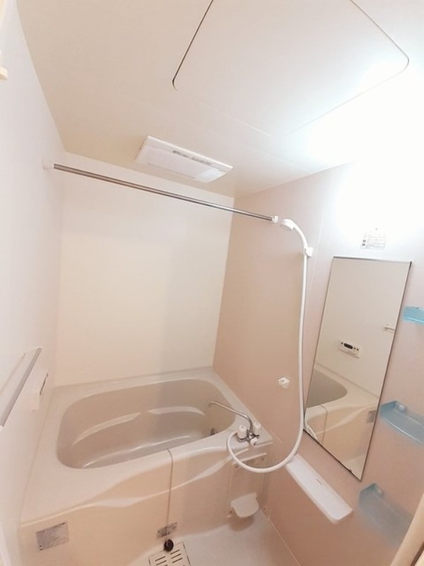 バス・シャワールーム　図面と現状に相違がある場合には現状を優先