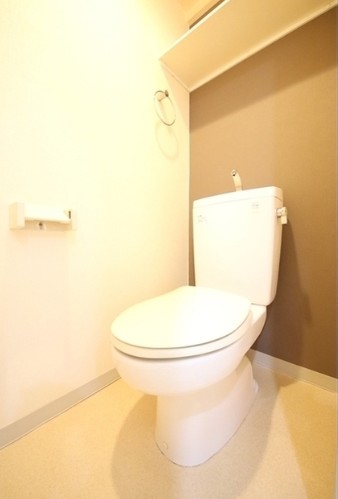 トイレ　※こちらのお写真は他部屋になり参考写真です