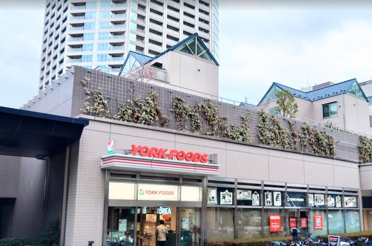 スーパー　ヨークフーズ新宿富久店（スーパー）まで410m