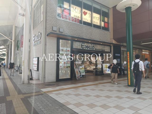 ショッピングセンター　Emio武蔵境（ショッピングセンター）まで295m