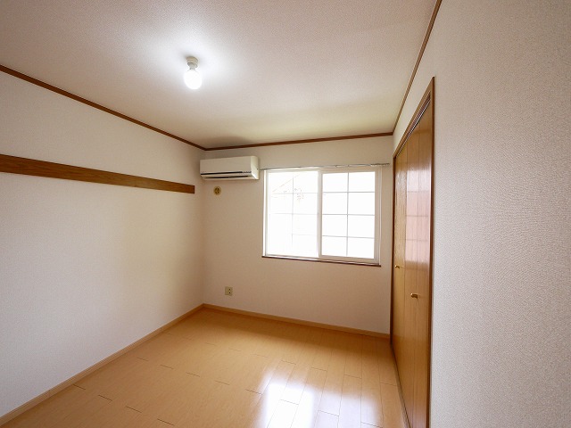 その他部屋・スペース　落ち着いた色調の洋室です