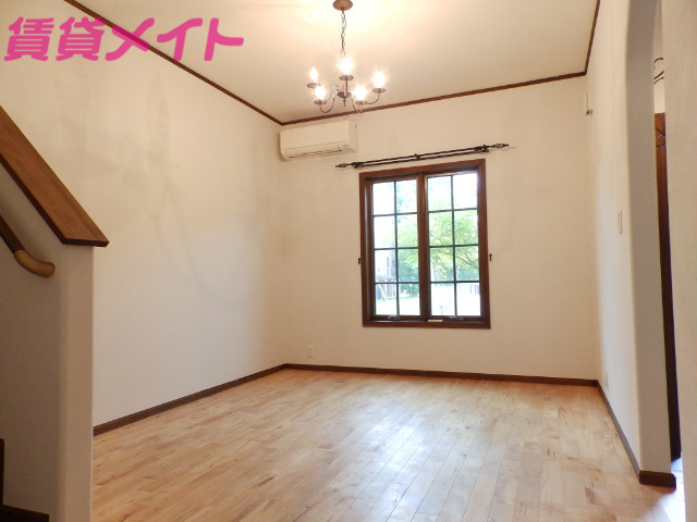 居室・リビング　他の部屋の写真を代用