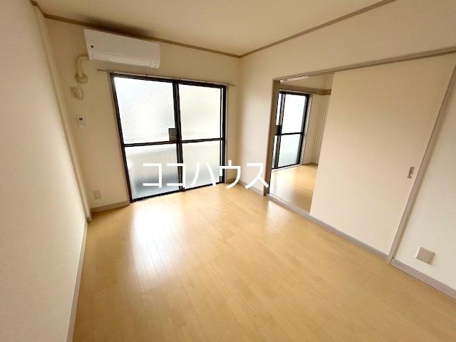 居室・リビング　綺麗な洋室です