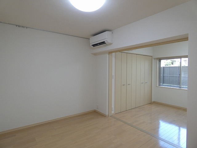 居室・リビング　居室※別部屋参考写真