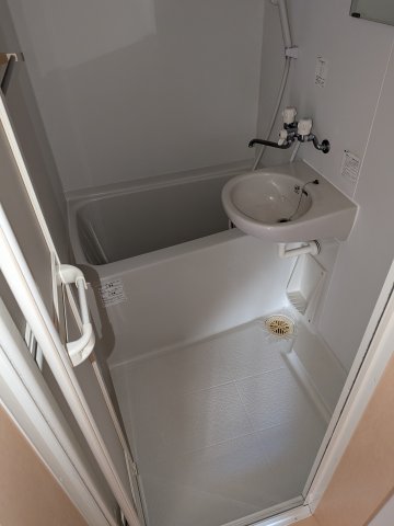 バス・シャワールーム　ゆっくり温まれますよ