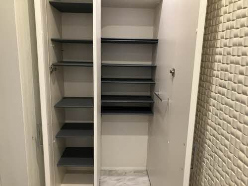 収納　収納内の段差をかえることができるシューズボックス。ブーツな…