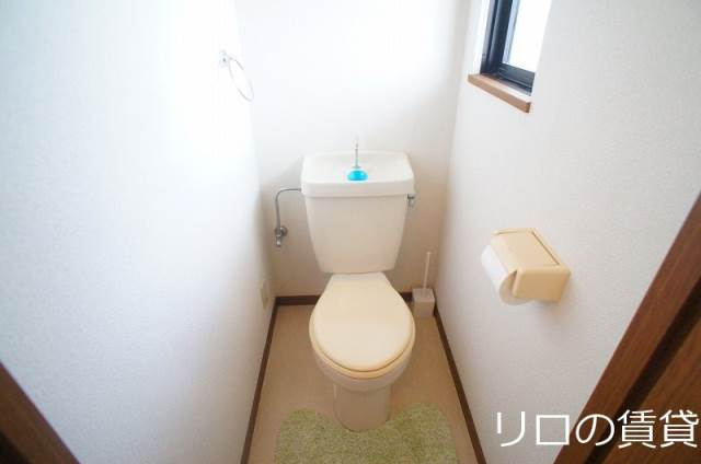 トイレ　別号室