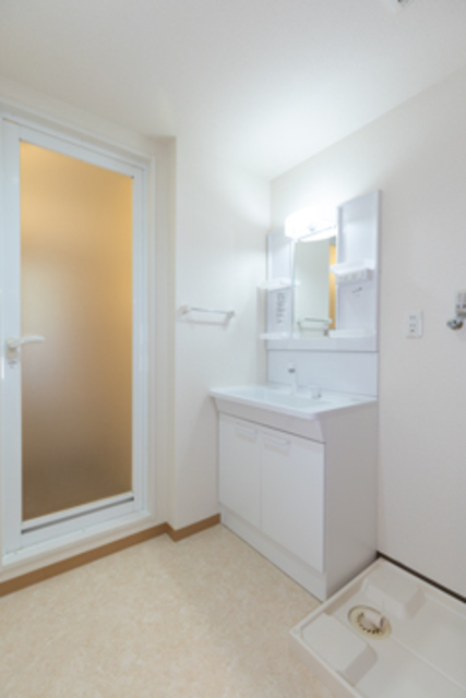 洗面設備　※写真は同タイプ住戸です。