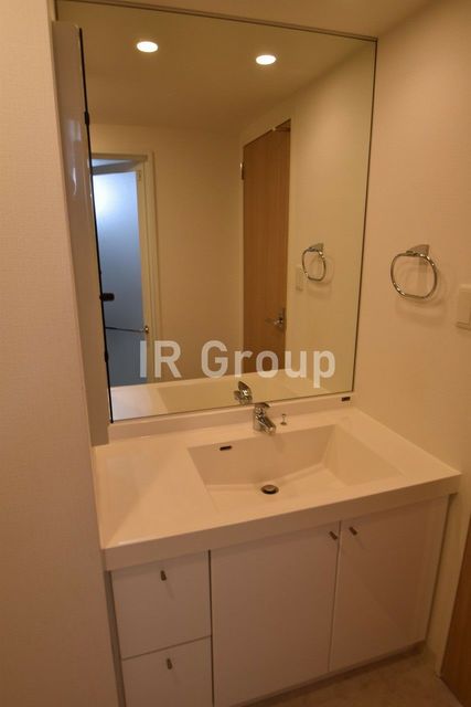 洗面設備　反転タイプ